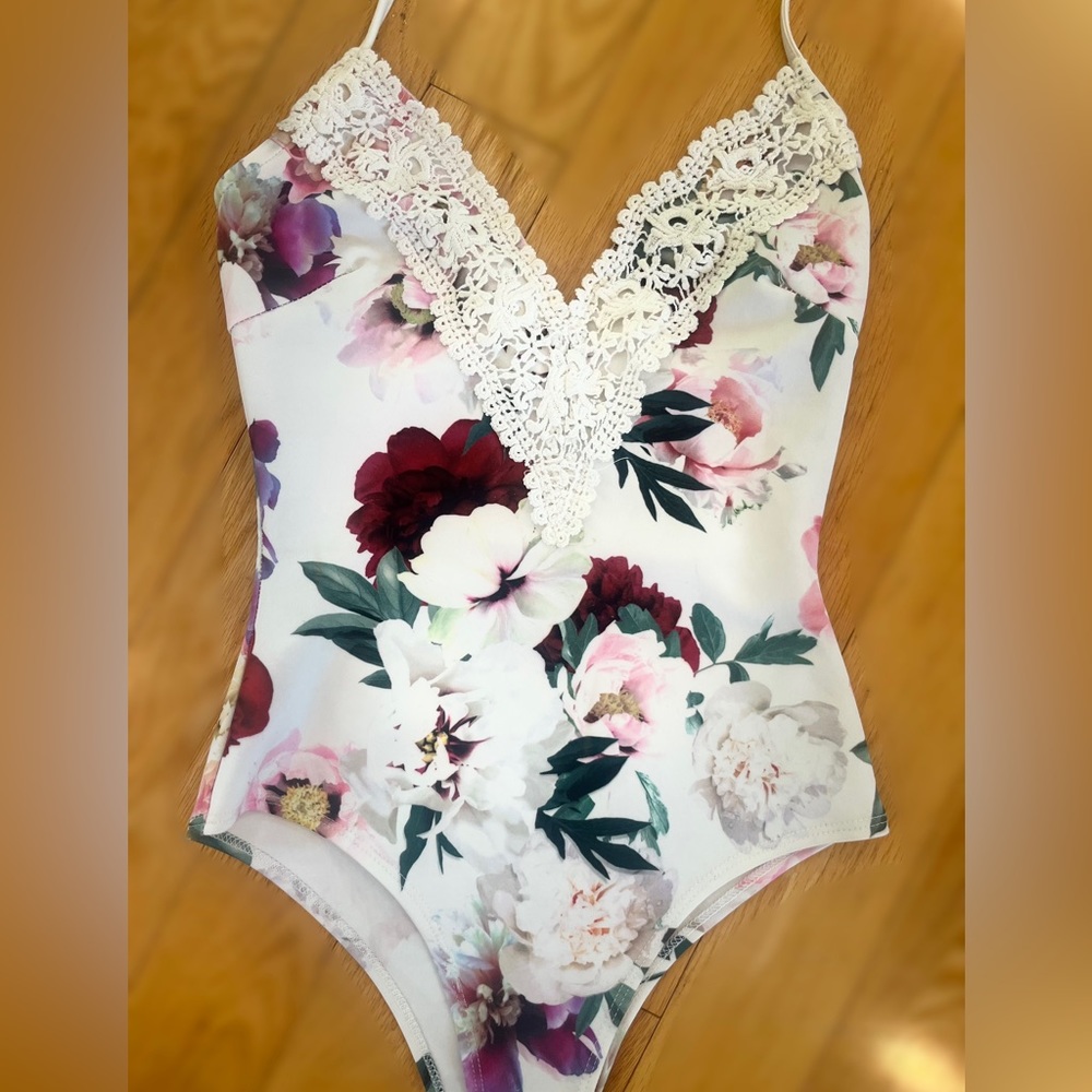 Windsor one piece top, floral print